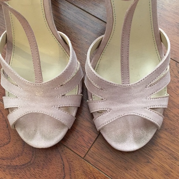 Blue by Betsey Johnson t-strap heels - Picture 4 of 6